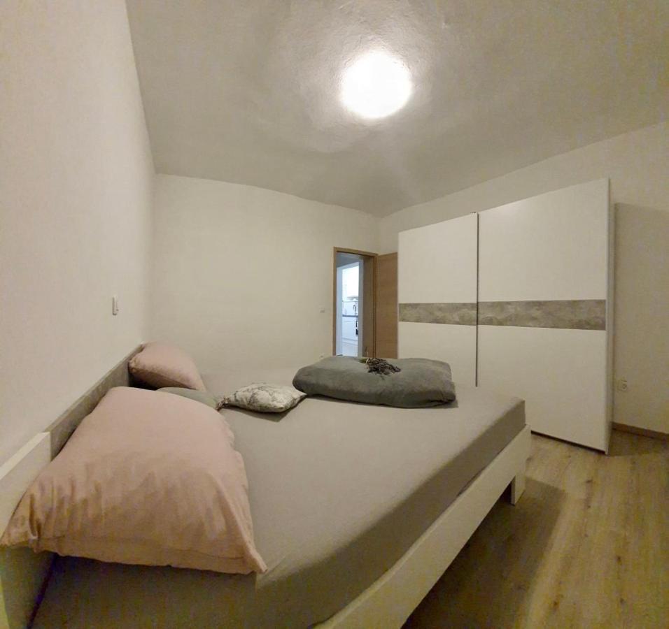Apartman Skolj Jovici  Exteriör bild